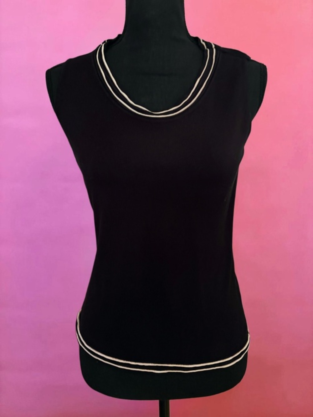 Vintage Y2K Tahari ASL Black Silk Sleeveless Shell Top Pastel Pink Trim -Size 6P
